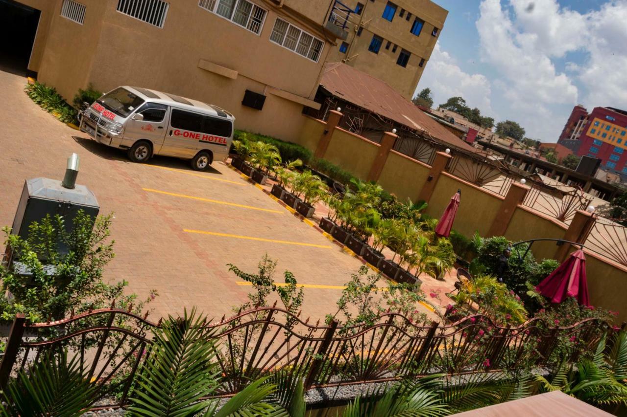 G-One Hotel Kampala Exterior foto